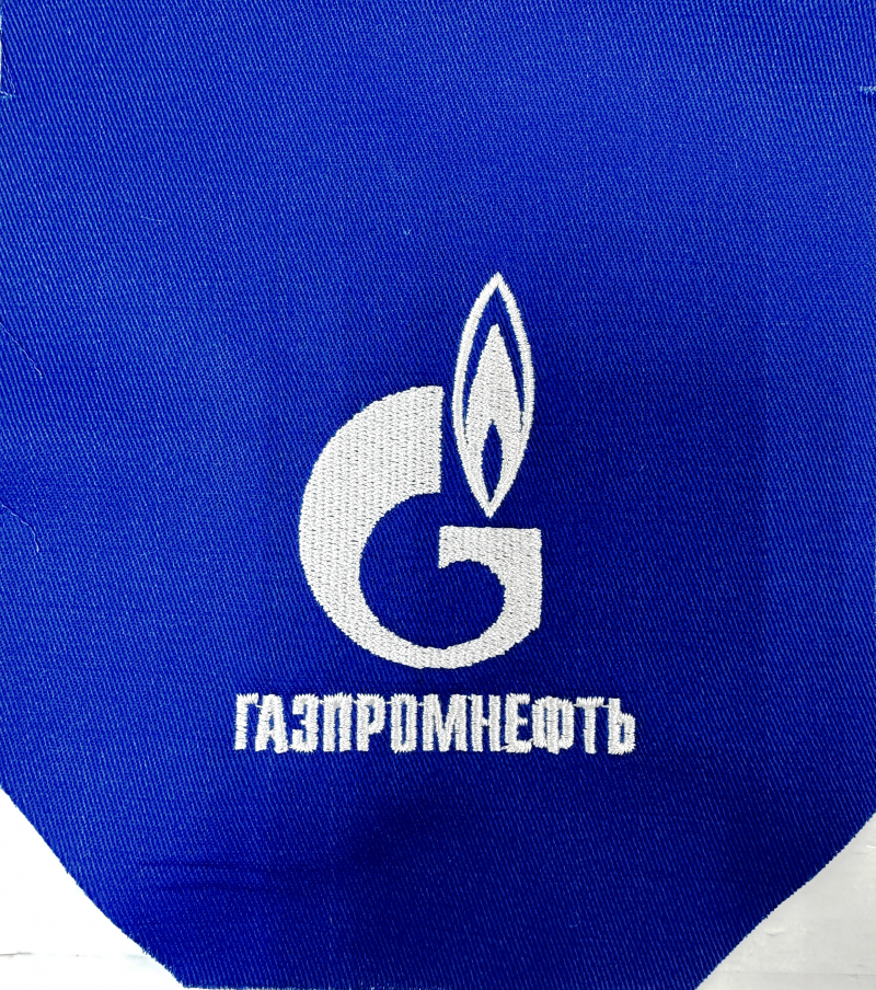 Вышивка логотипа на спецодежде